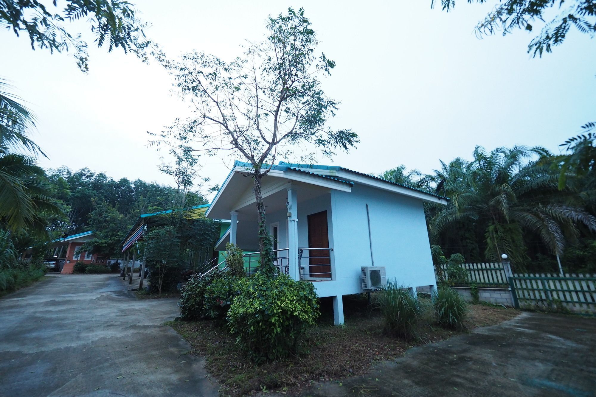 Oyo 75515 Sairung Farmstay Krabi town Extérieur photo